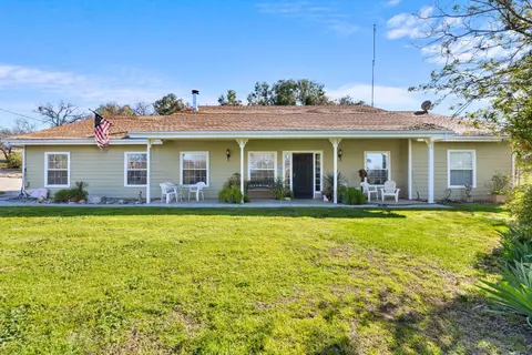 33133 Road 800, Raymond, CA 93653