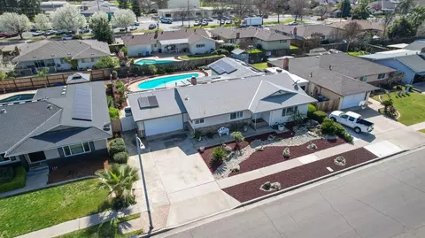 551 E Menlo Ave, Fresno, CA 93710