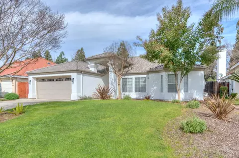 1388 E Omaha Ave, Fresno, CA 93720