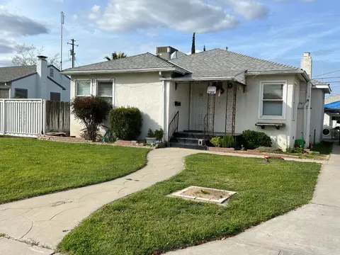 2205 E Weldon Ave, Fresno, CA 93703