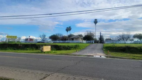 21303 E Manning Ave, Reedley, CA 93654