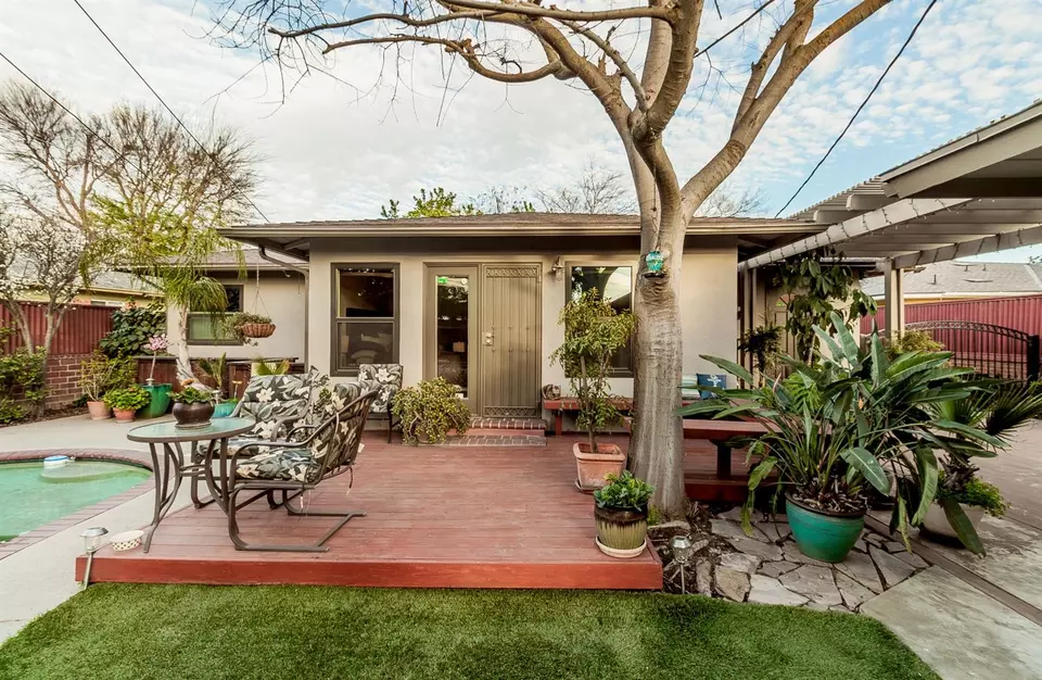 2617 N Arthur Ave, Fresno, CA 93705 | 48 Photos - Movoto