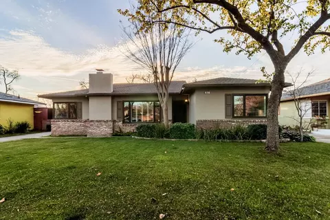 2617 N Arthur Ave, Fresno, CA 93705