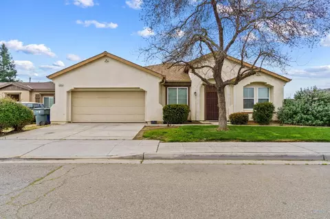 2161 N Dante Ave, Fresno, CA 93722