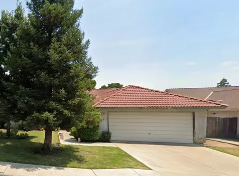 681 N Stanford Ave, Clovis, CA 93611