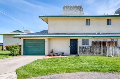 4909 N Winery Cir #107, Fresno, CA 93726