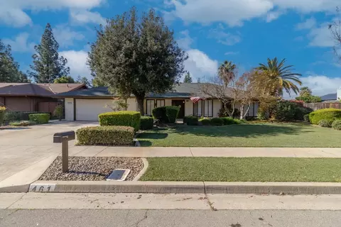 461 E Prescott Ave, Fresno, CA 93720