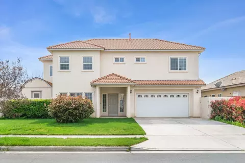 3125 Sterling Ave, Sanger, CA 93657