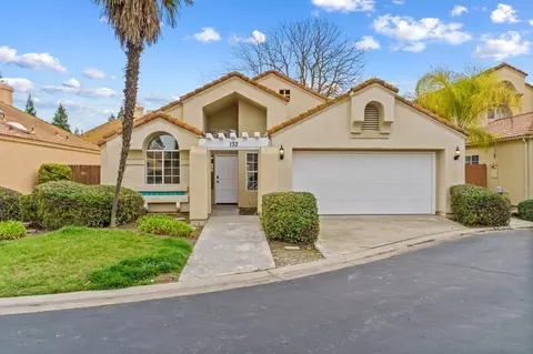 645 E Champlain Dr #132, Fresno, CA 93730