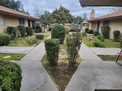 1137 W Cornell Ave, Fresno, CA 93705