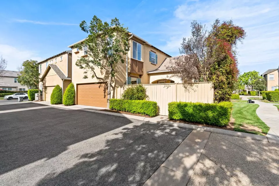 3948 Trenton Ave, Clovis, CA 93619 29 Photos Movoto