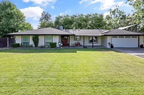 10601 N Minnewawa Ave, Clovis, CA 93619 photo 1