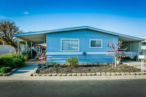 1701 Dinuba Ave #68, Selma, CA 93662