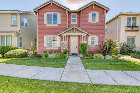 5540 N Sebastian Ln, Fresno, CA 93722