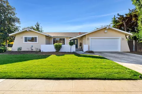 755 W Palo Alto Ave, Fresno, CA 93704
