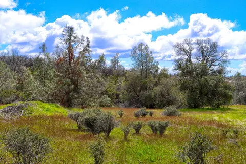 5428 E Whitlock Rd, Midpines, CA 95345