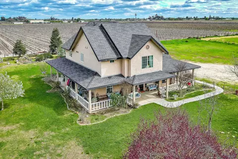 6638 S Cherry Ave, Fresno, CA 93725
