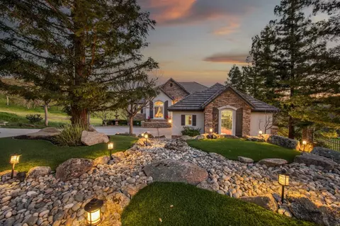 22220 Mary Rebecca Ln, Friant, CA 93626