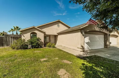 549 Tucker Ave, Sanger, CA 93657