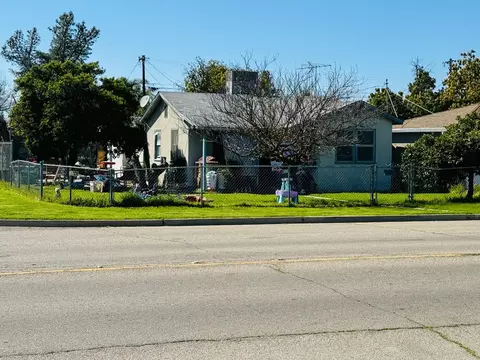 963 Faller Ave, Sanger, CA 93657