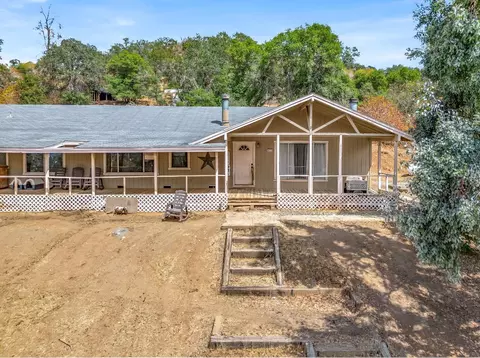 50108 Daffodil Ln, Squaw Valley, CA 93675