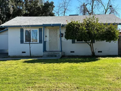 825 W Shields Ave, Fresno, CA 93705