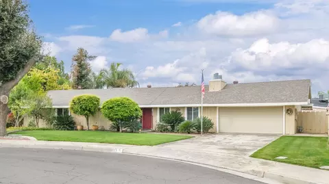 2373 Northhill St, Selma, CA 93662
