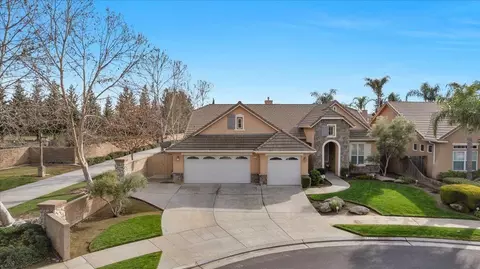 3276 San Gabriel Ave, Clovis, CA 93619
