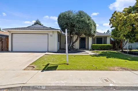 1423 Miami Ave, Clovis, CA 93611 photo 1