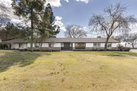13545 E Bullard Ave, Clovis, CA 93619