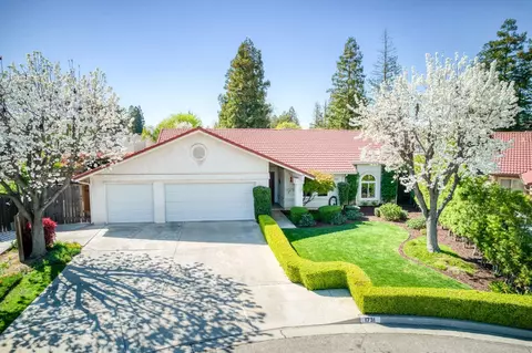 1731 E Salem Ave, Fresno, CA 93720