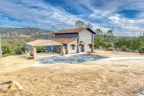 30753 N Dome Dr, Coarsegold, CA 93614