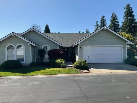 3738 W Palo Alto Ave, Fresno, CA 93711