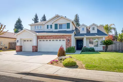 1642 Houston Ave, Clovis, CA 93611