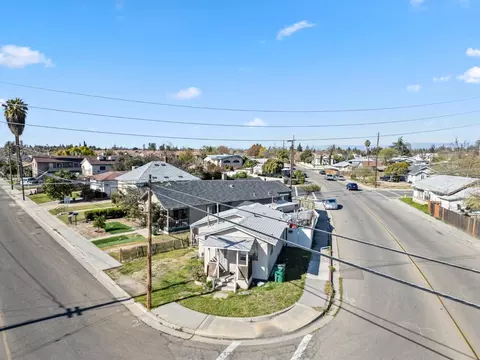 2208 Chandler St, Selma, CA 93662