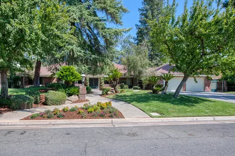7318 N Dewey Ave, Fresno, CA 93711