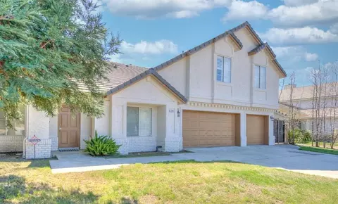 1294 Oak Ave, Clovis, CA 93611