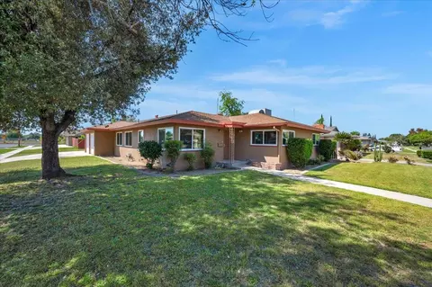 2137 N Jackson Ave, Fresno, CA 93703