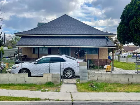 554 N Millbrook Ave, Fresno, CA 93702