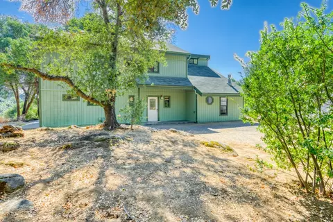 44611 Silver Spur Trl, Ahwahnee, CA 93601