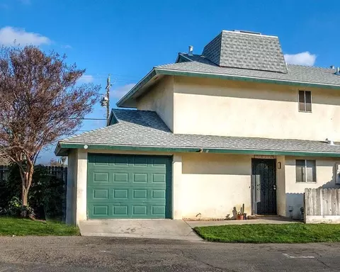 4811 N Winery Cir #110, Fresno, CA 93726