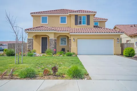 2006 Gus Villalta Dr, Los Banos, CA 93635