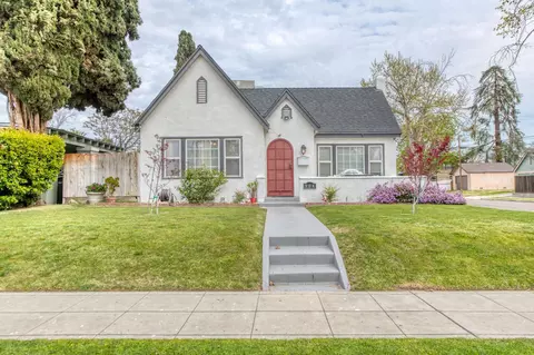 904 N Adoline Ave, Fresno, CA 93728