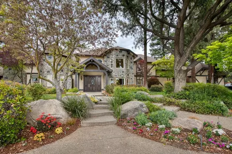 13300 E Bullard Ave, Clovis, CA 93619