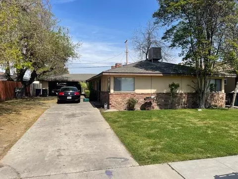 3465 Mayfair Dr S, Fresno, CA 93703