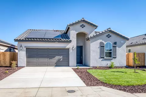 15846 W Dylan Ave, Kerman, CA 93630