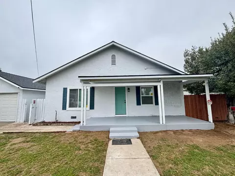 318 S Bailey Ave, Fresno, CA 93727