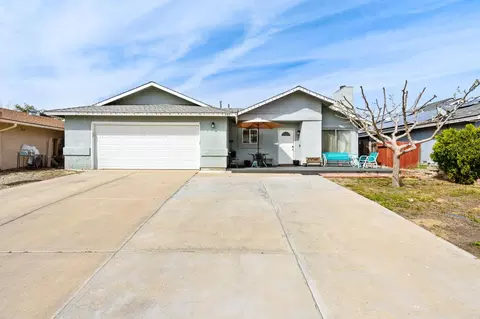 309 San Benito St, Avenal, CA 93204