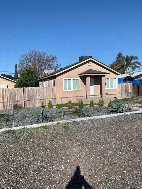 1529 N Palm Ave, Fresno, CA 93728