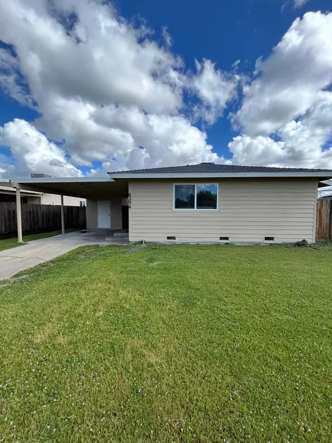 4394 N Holt Ave, Fresno, CA 93705